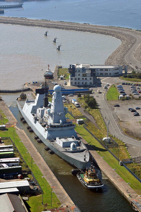 北约峰会期间 英国最强驱逐舰开进城内执行安保任务